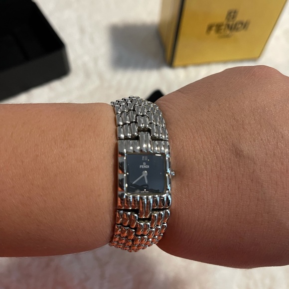 Fendi watch - Picture 4 of 4